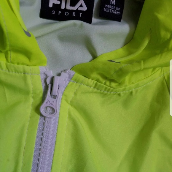 Women's FILA SPORT Ombre Hooded Floueresant Windbr - Picture 2 of 2